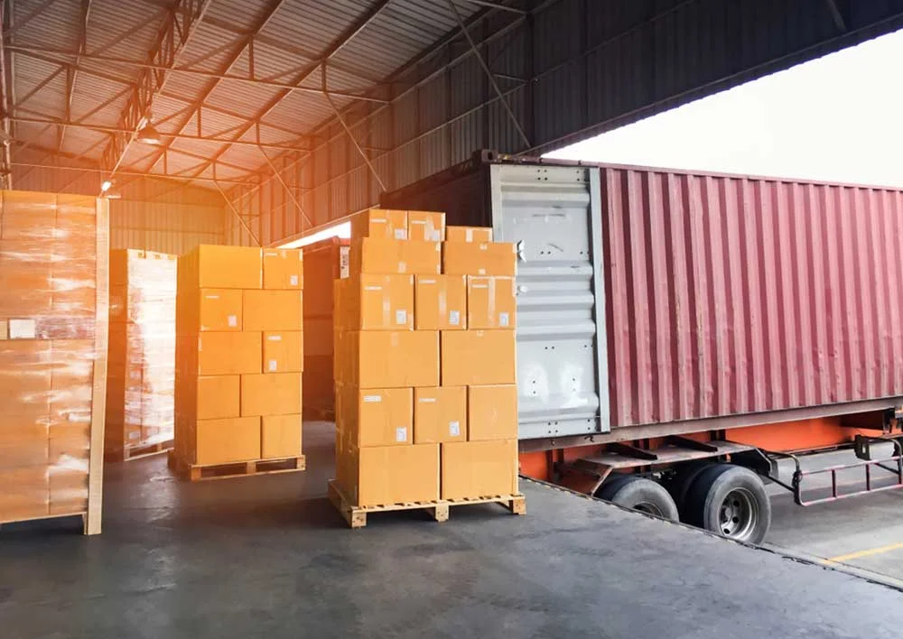 FCL Exports Process Loading Goods Into The Container